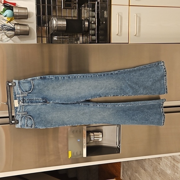 💕FAVORITE DAUGHTER💕 Valentina Flare Jeans ~ Super High Rise Studio Blue 25 NWT - Picture 12 of 16